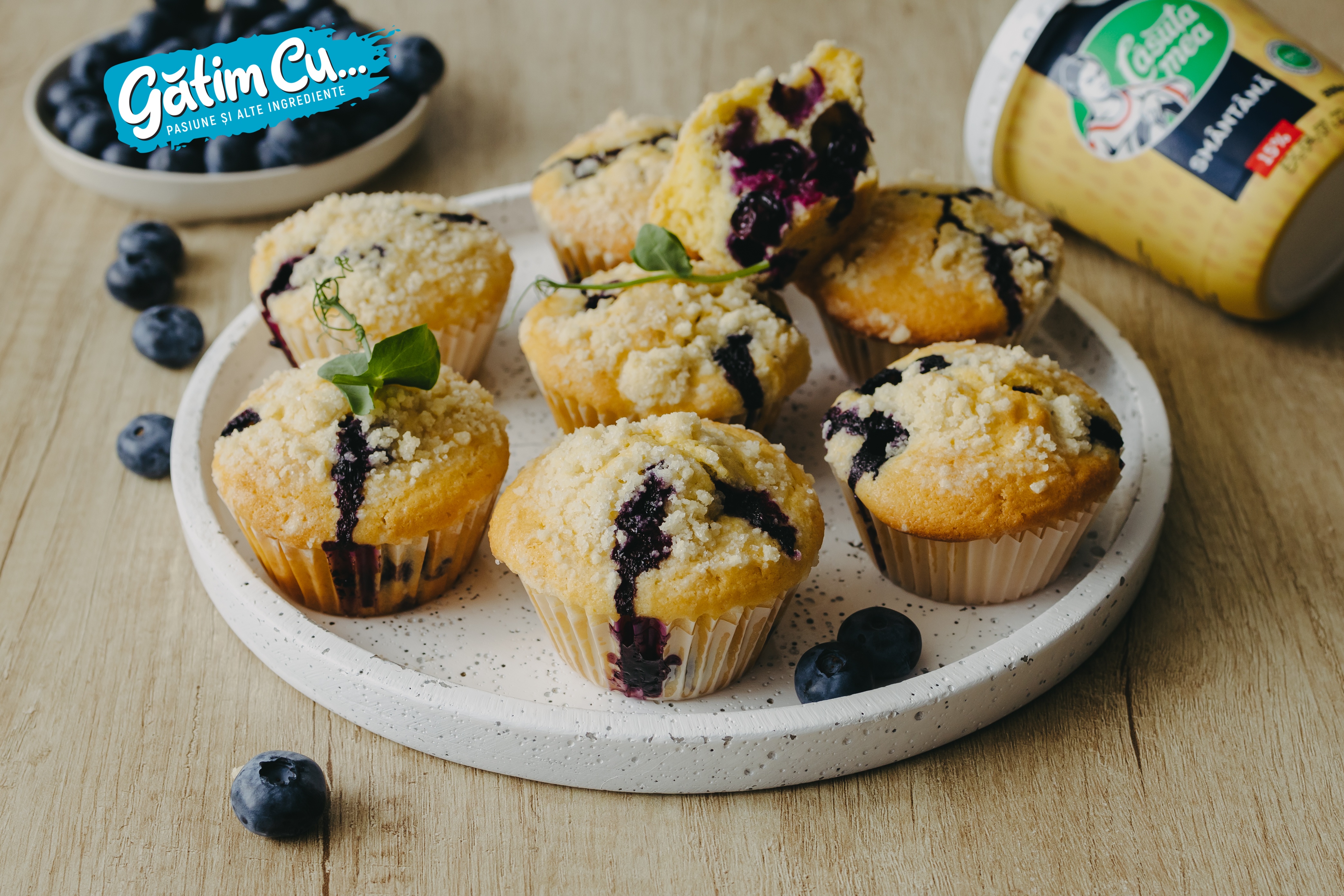 Crunchy Blueberry Muffins