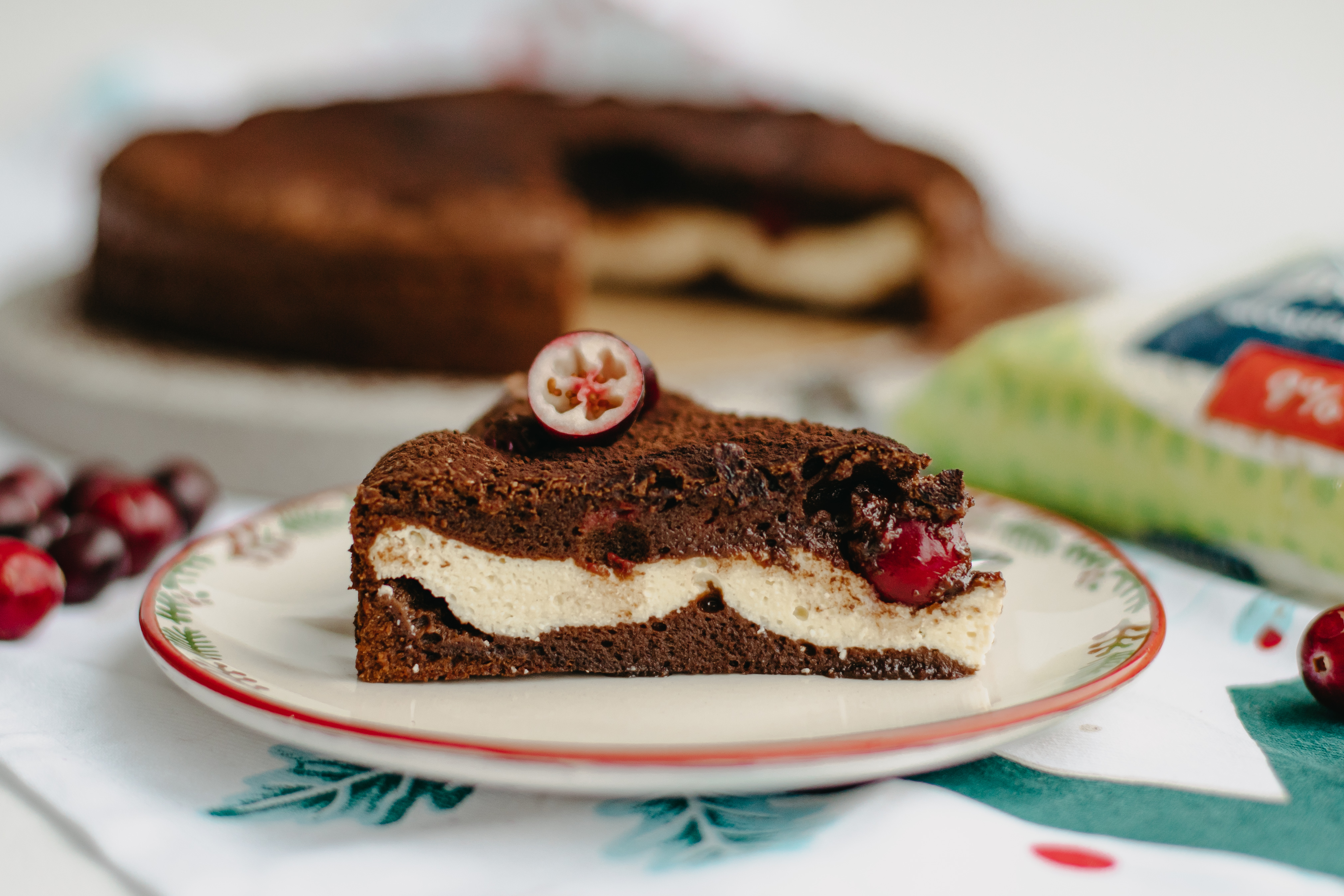 Brownie with cheese & cranberries