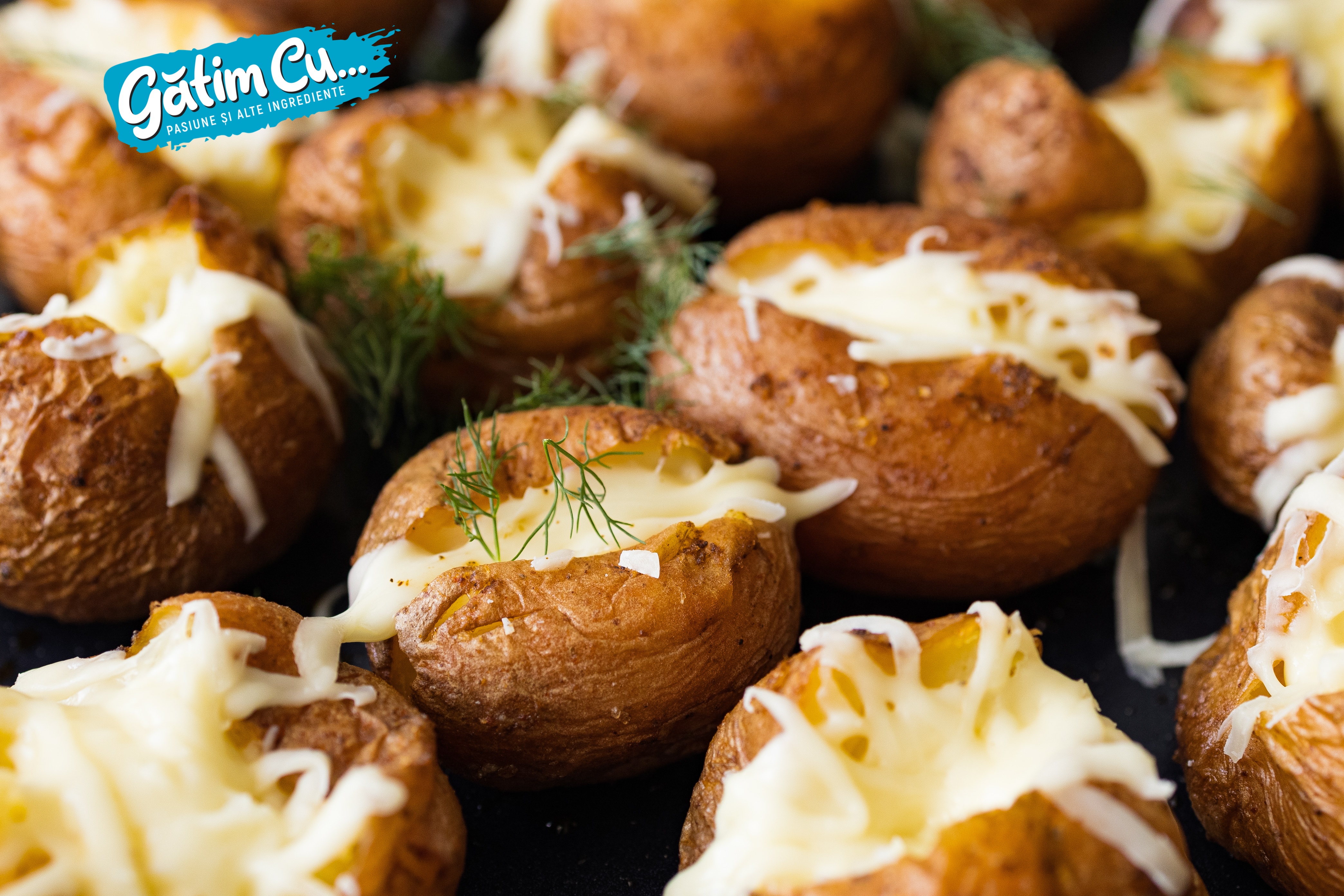 Запеченный картофель с мозареллой