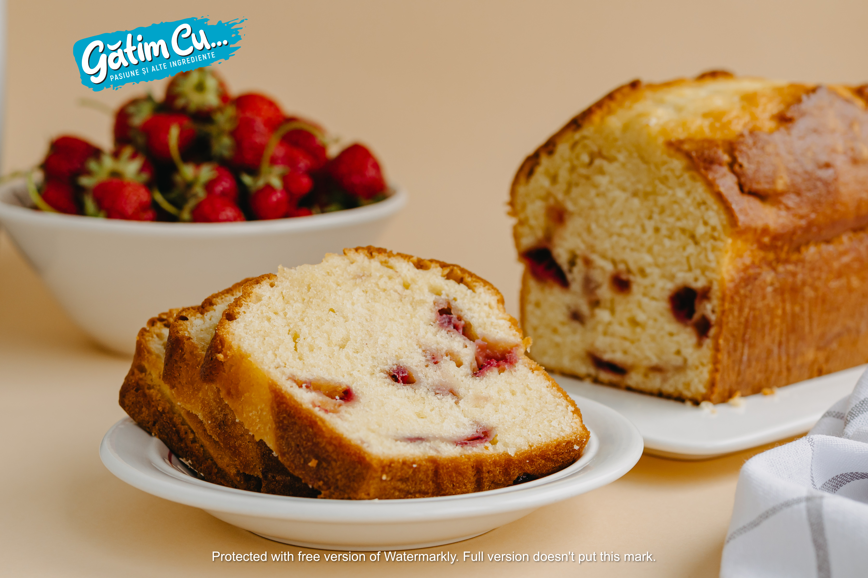 Клубнично-йогуртовый торт