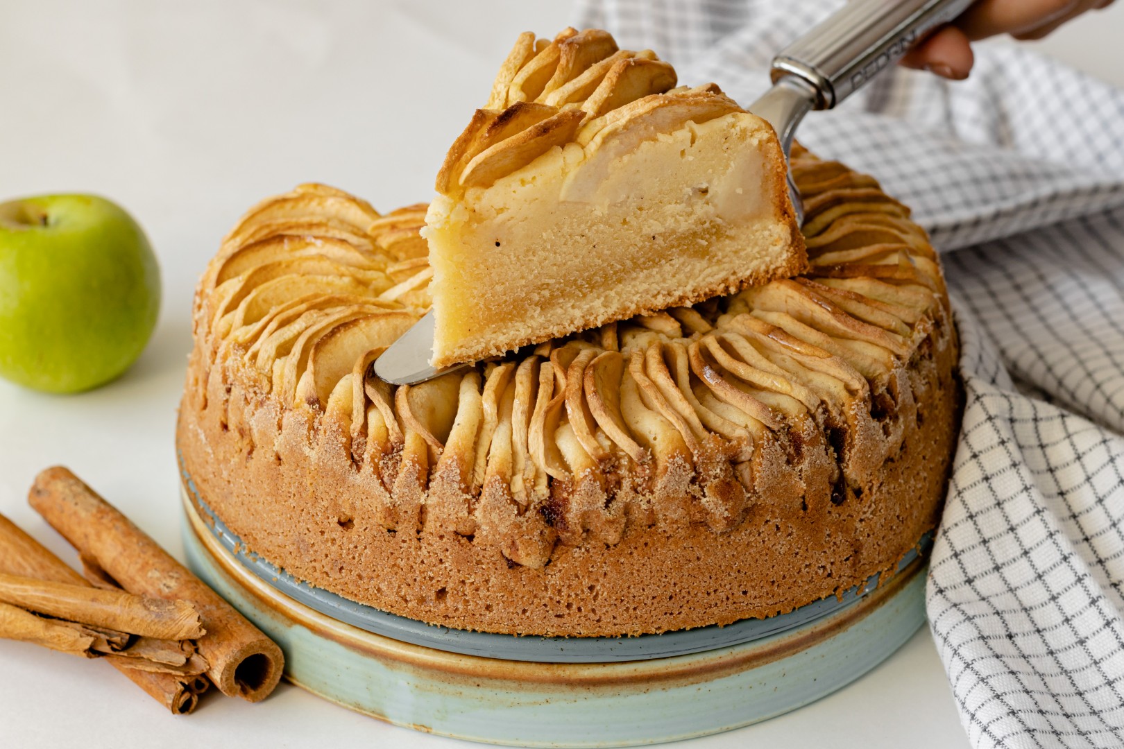 Немецкий чек с яблоками