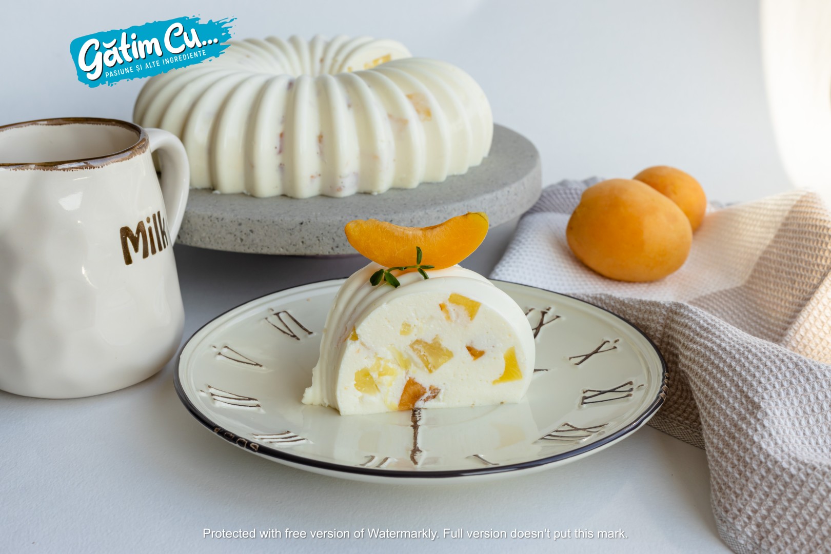 Creamy dessert with cottage cheese and cream