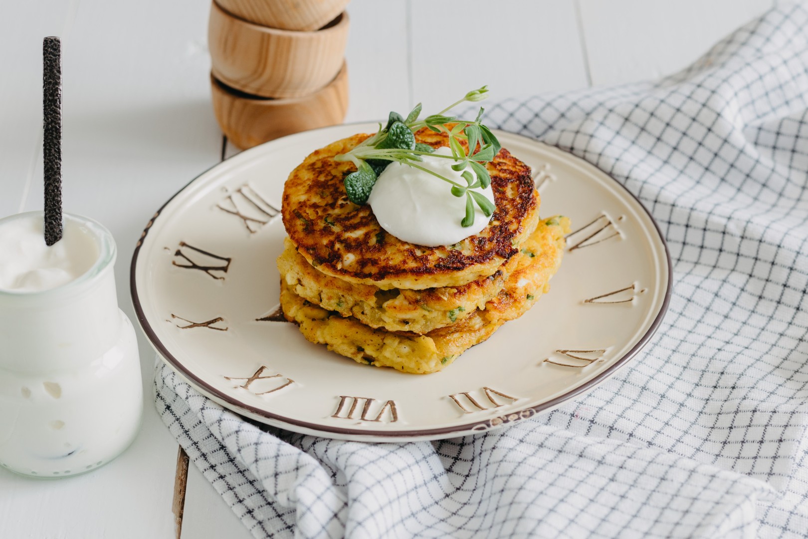 Oladii cu cartofi și brânză de vaci