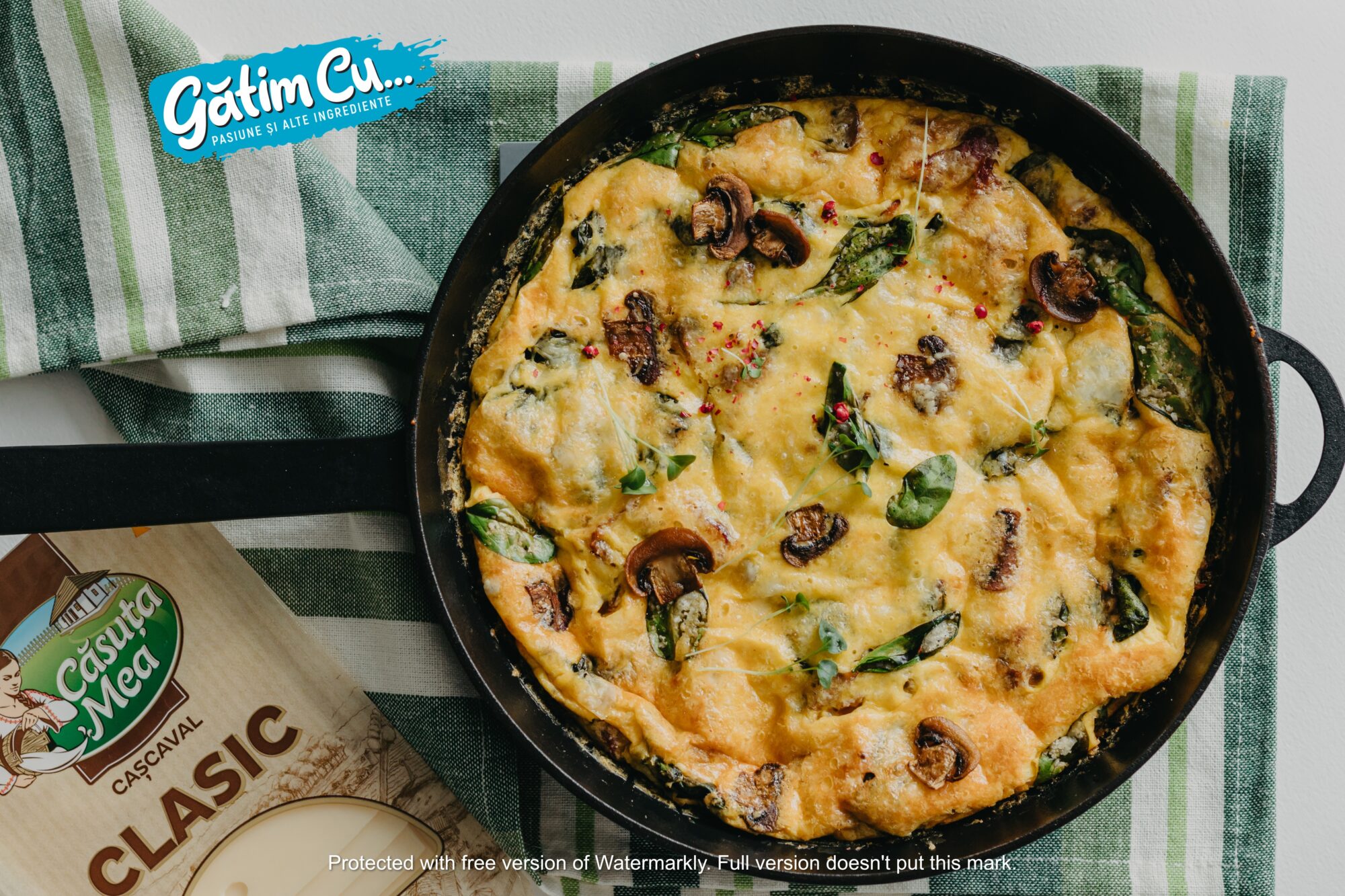 Омлет с грибами и шпинатом