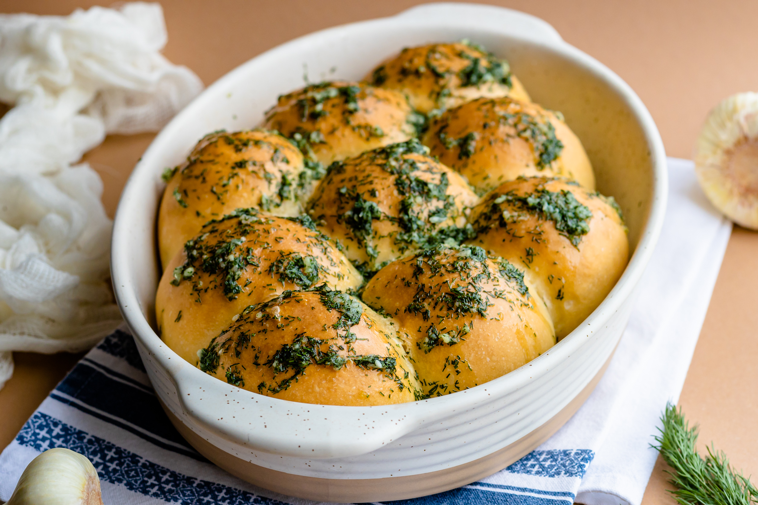 Пампус с чесноком