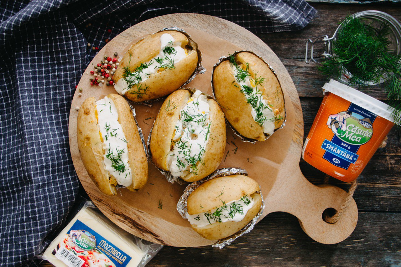 Запеченный картофель с начинкой