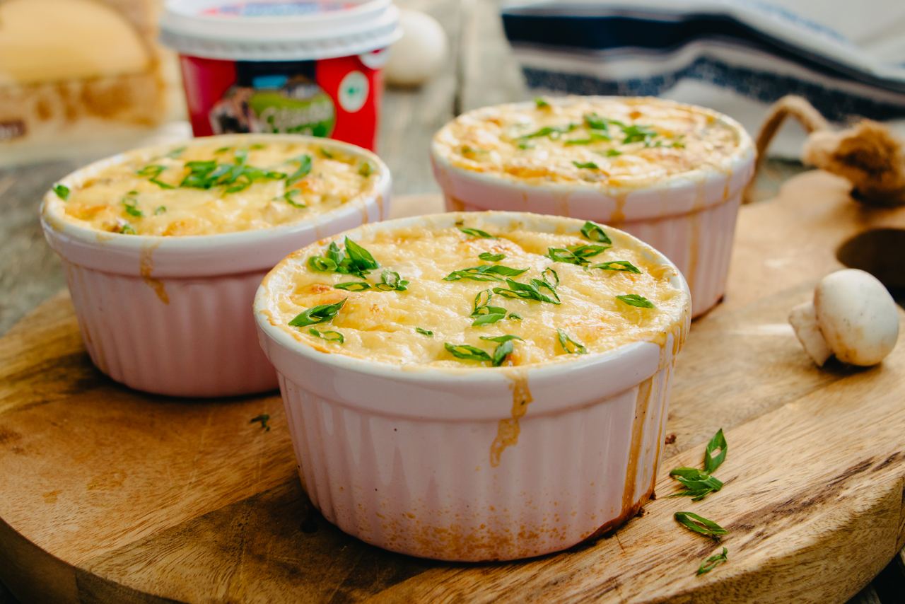 Жюльен с курицей и грибами