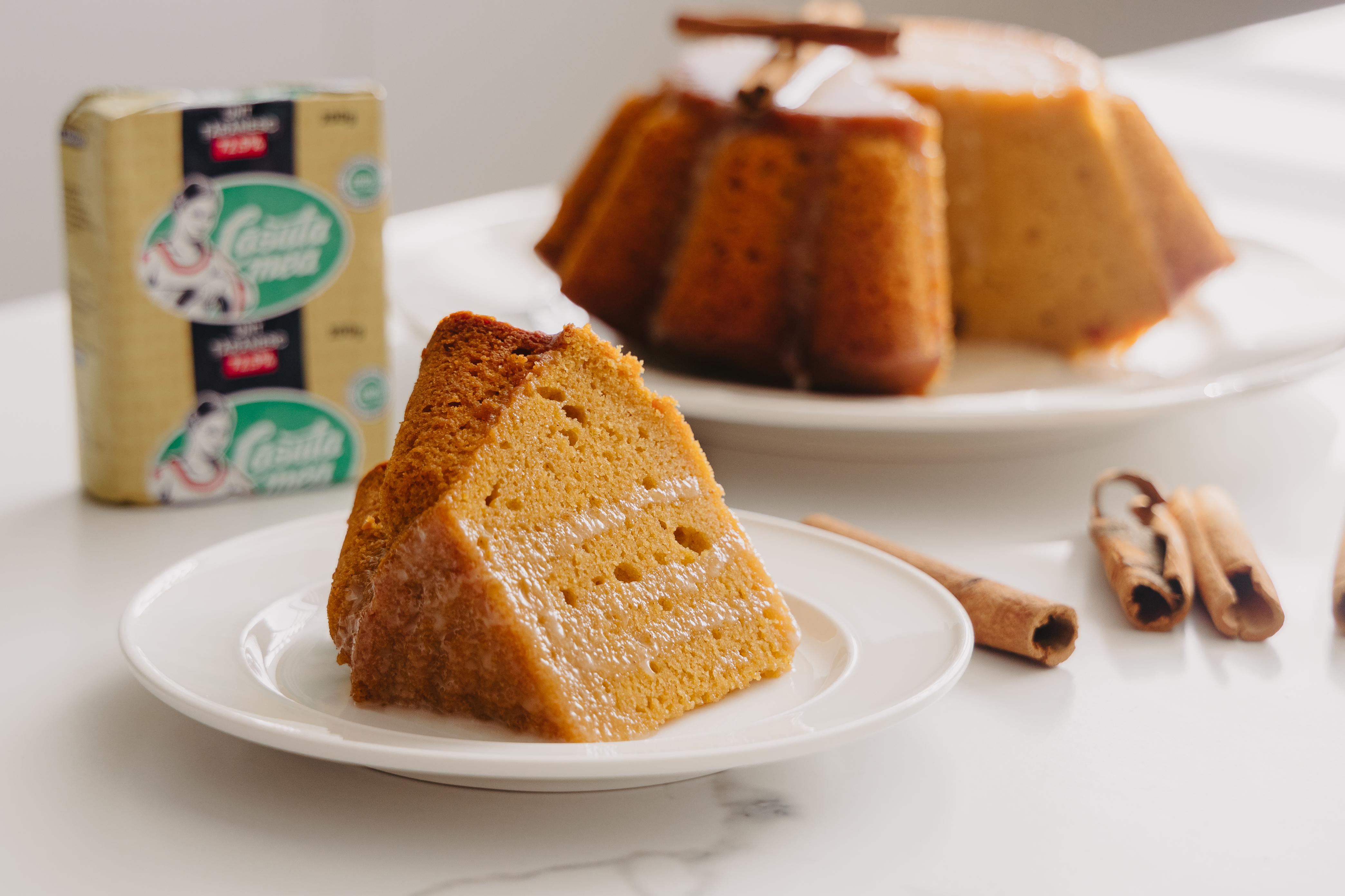 Tomnignic Cake с тыквой