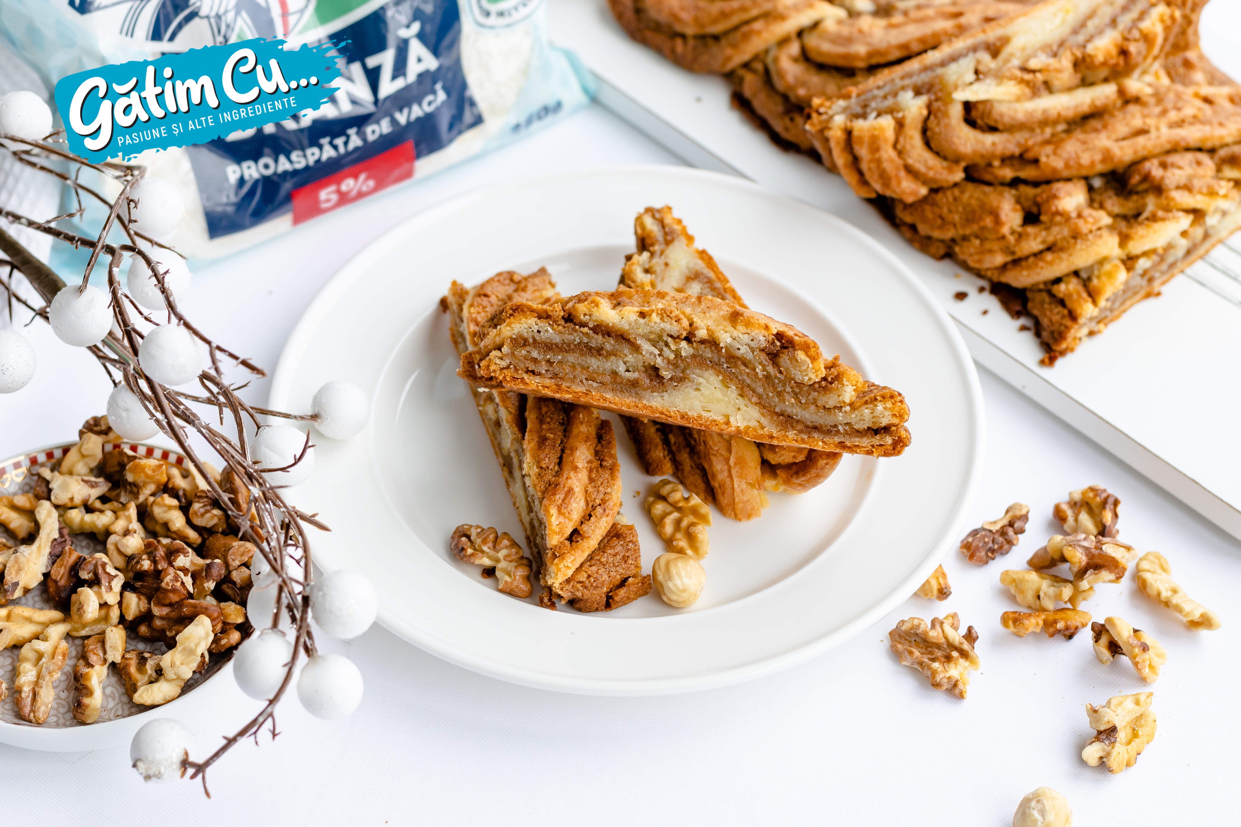 Зимний рулет с сыром и грецкими орехами