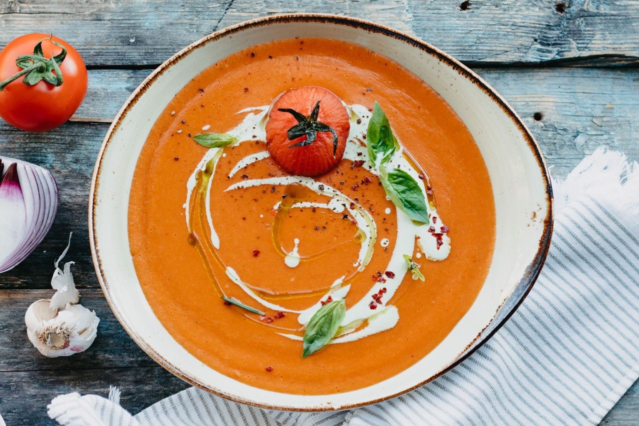 Tomato soup with cream sauce