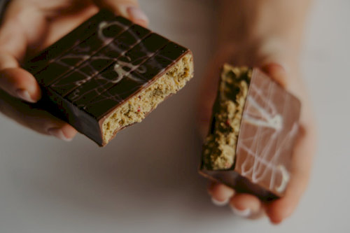 Dubai chocolate with raspberry