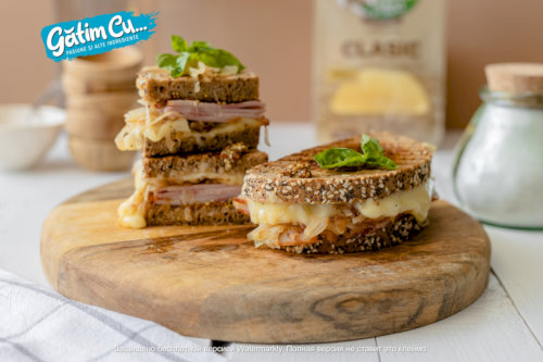 Onion and smoke sandwich