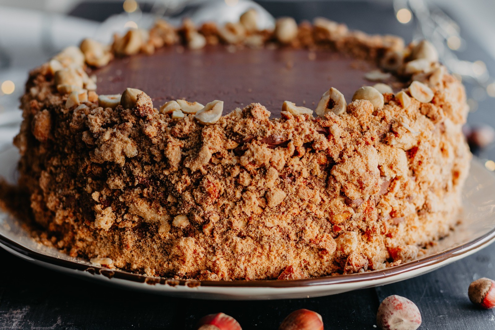 Киевский торт с фундуком